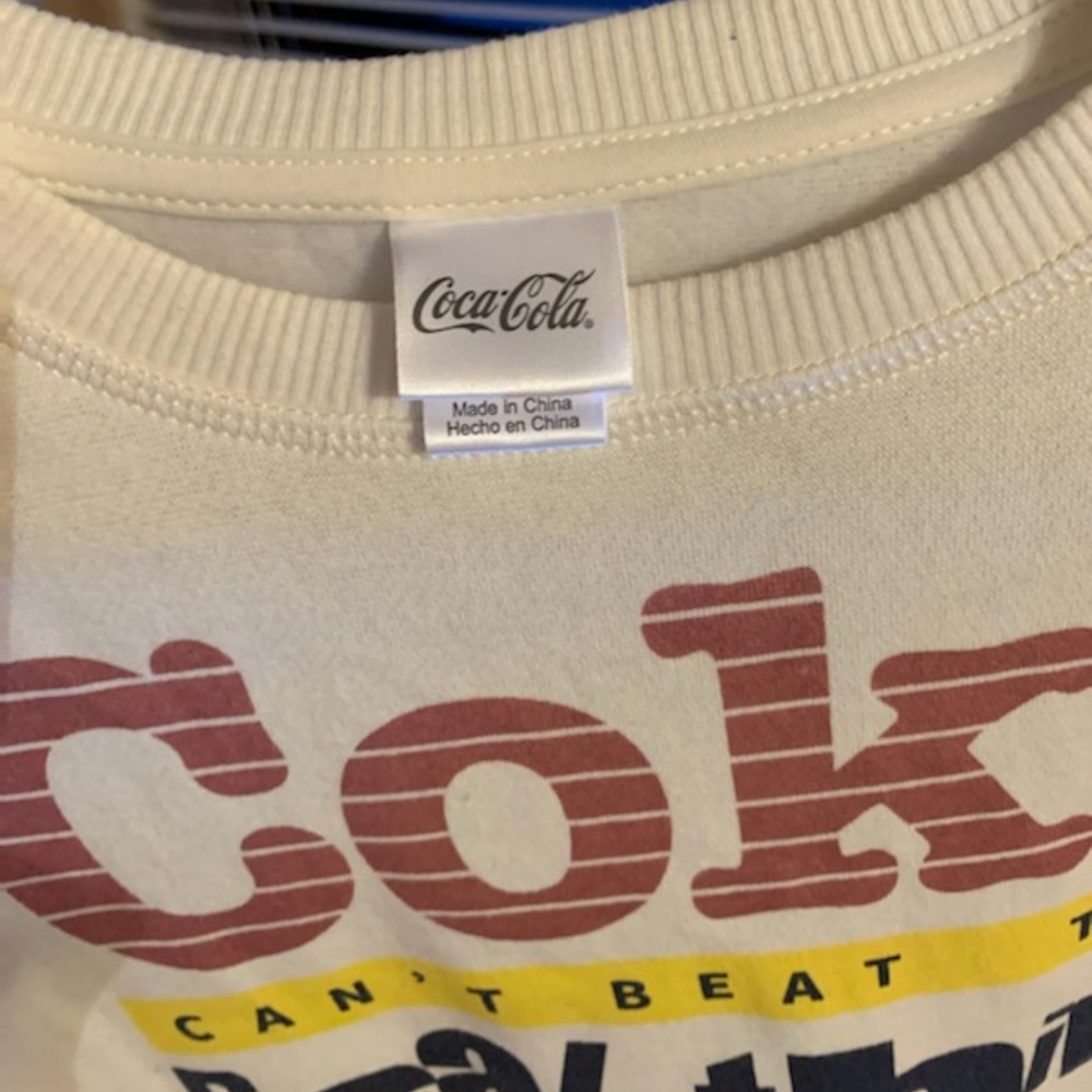Coke cant beat the real thing cropped sweatshirt - Picture 3 of 6